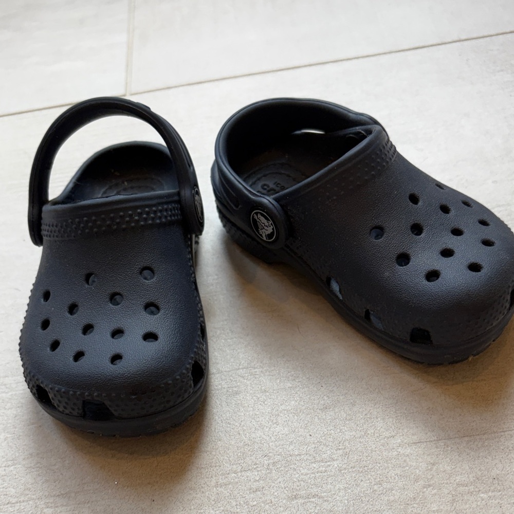 Never Worn- CROCS Kids Navy Slip-On Clog Sandals - Classic Comfort